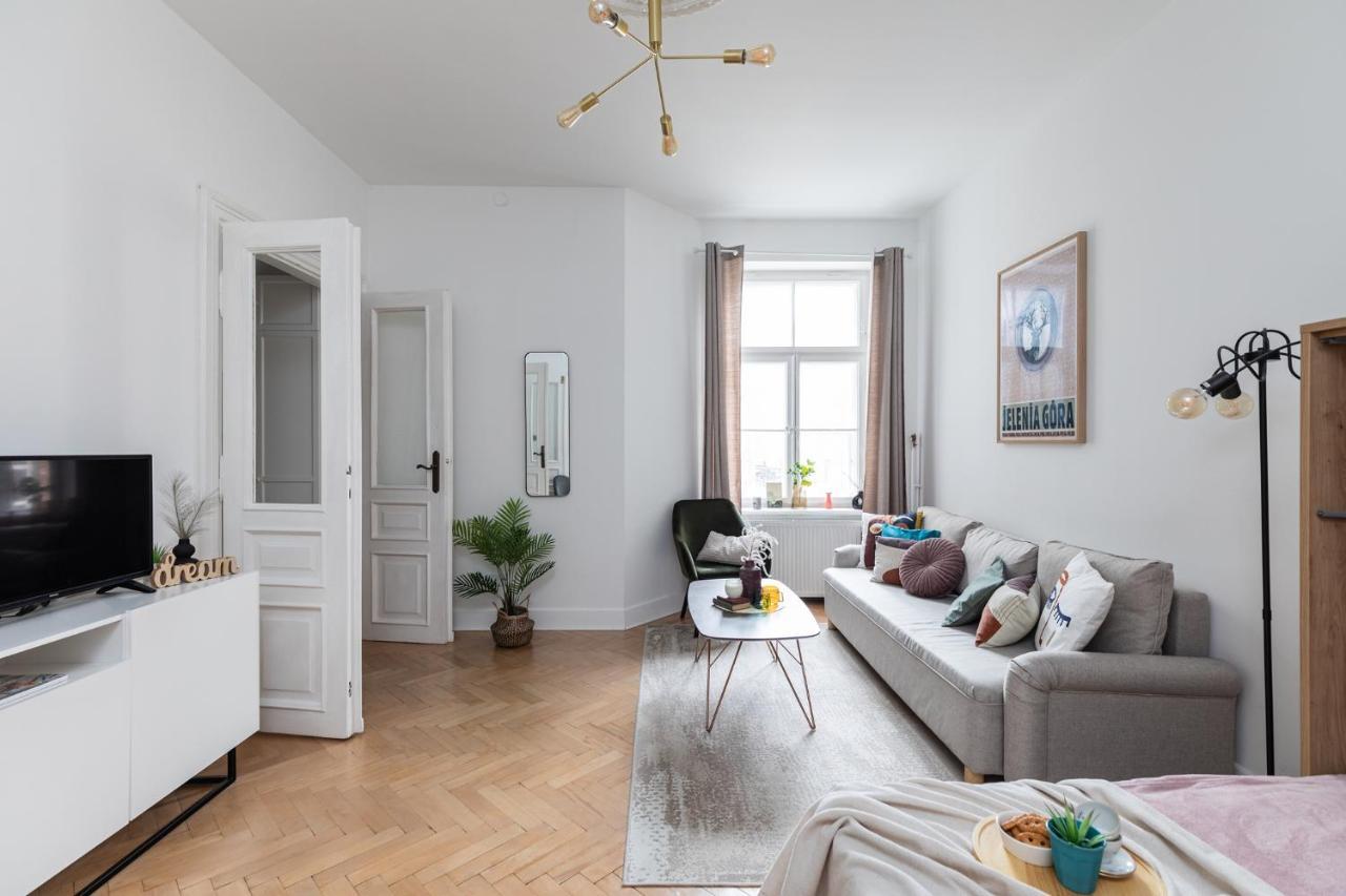 Superapart Krucza 47A Варшава Экстерьер фото