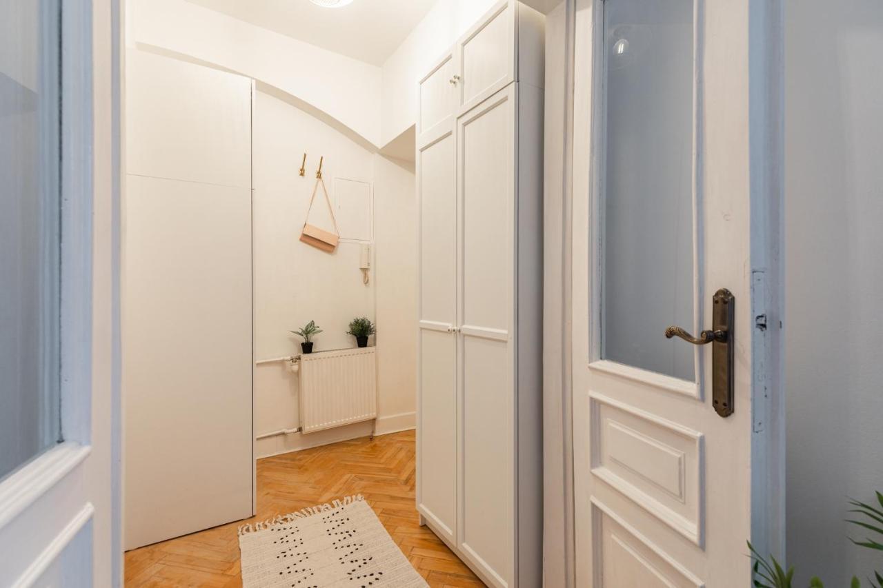 Superapart Krucza 47A Варшава Экстерьер фото